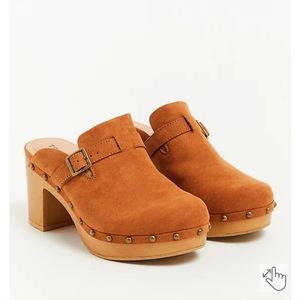 BNWTO MULE CLOG - FAUX SUEDE COGNAC (WW)